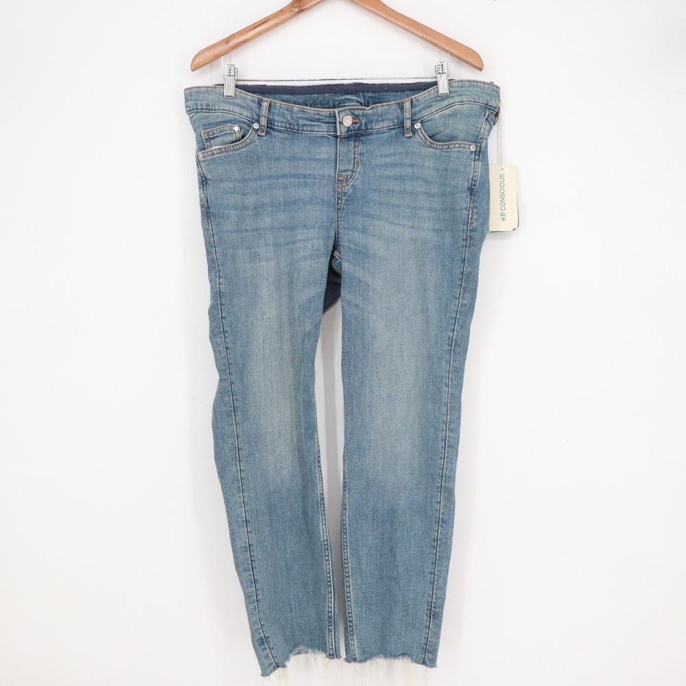 HM Mama Conscious Maternity Girlfriend Fit Jeans Light Wash Raw Hem Size M